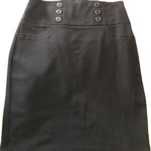 🦋EUC!! Black Pencil Skirt With Button Detail